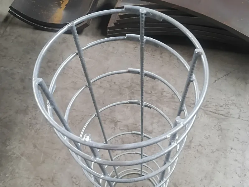 pile-reo-cage-galv-v1.webp